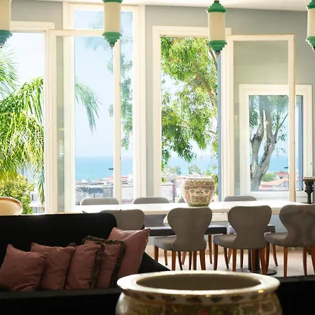 Sinuessa Terme 3* 몬드라고네