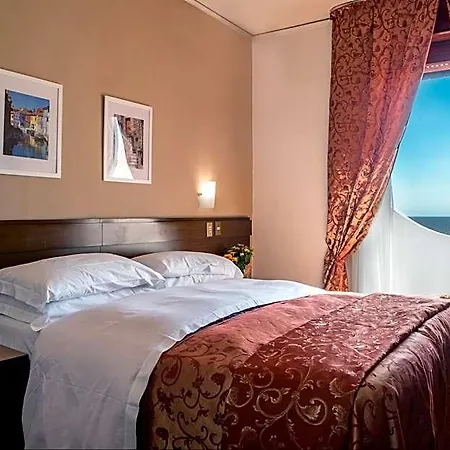 فندق Sinuessa Terme