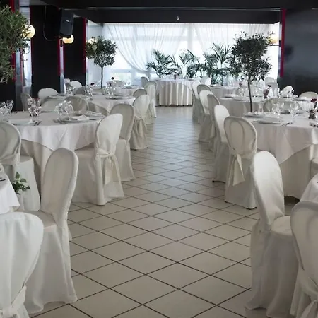 Sinuessa Terme Hotel 3*