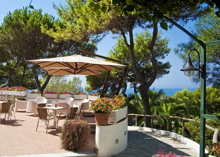 Hotel Sinuessa Terme 3*